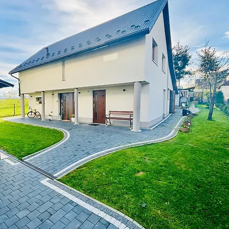 Gorski Azyl Lägenhet Kluszkowce